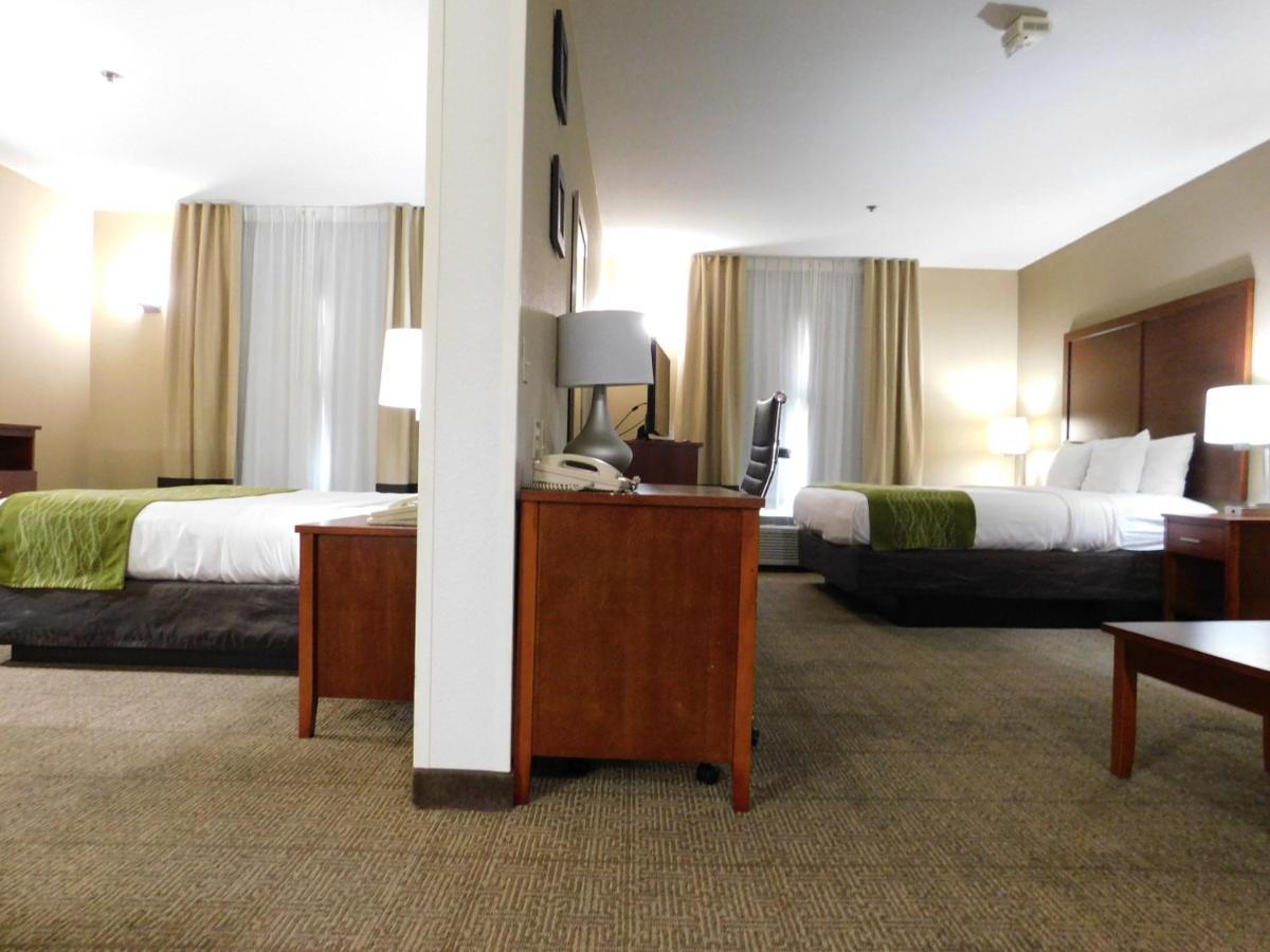 Comfort Inn & Suites Sacramento - University Area Exteriér fotografie
