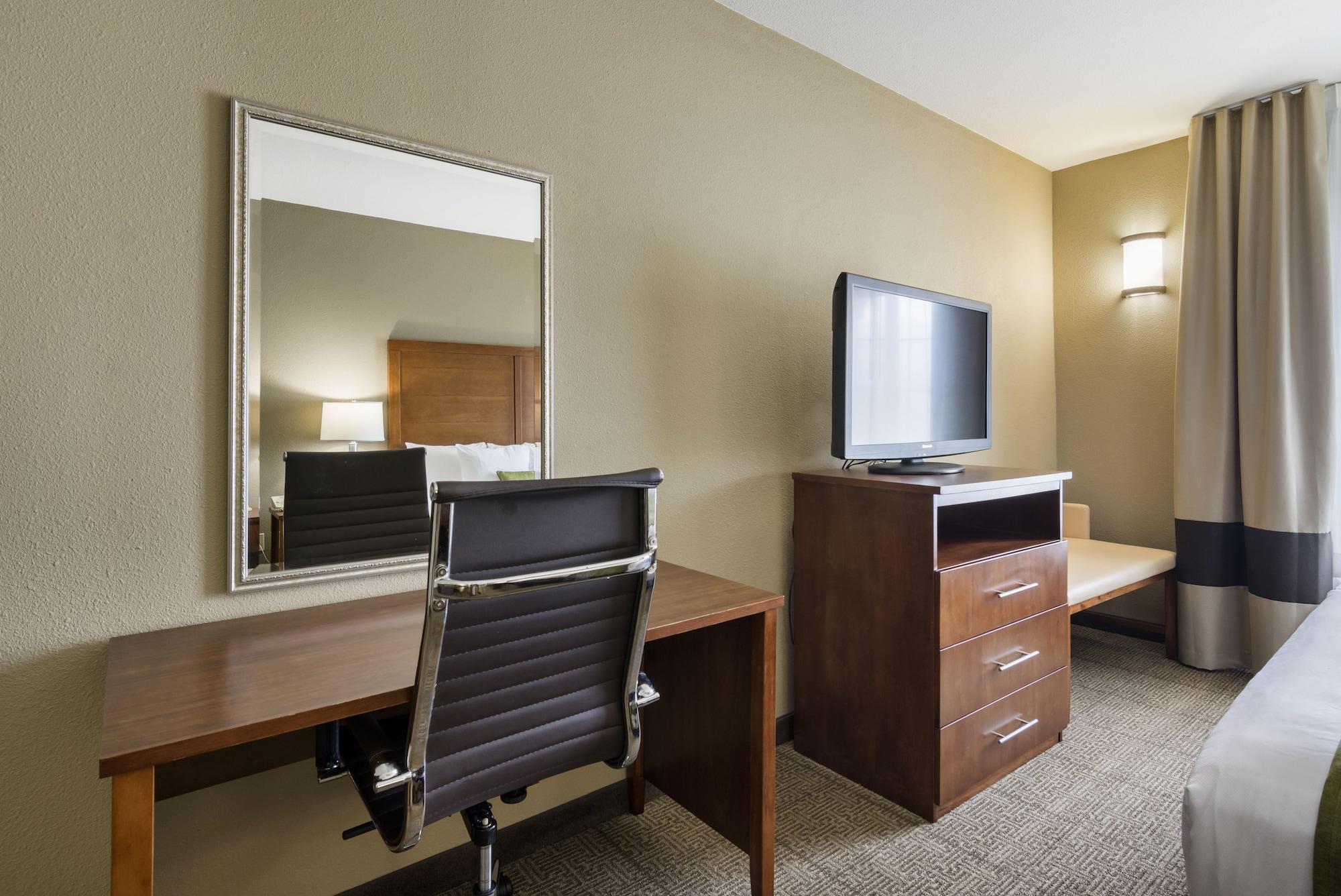 Comfort Inn & Suites Sacramento - University Area Exteriér fotografie
