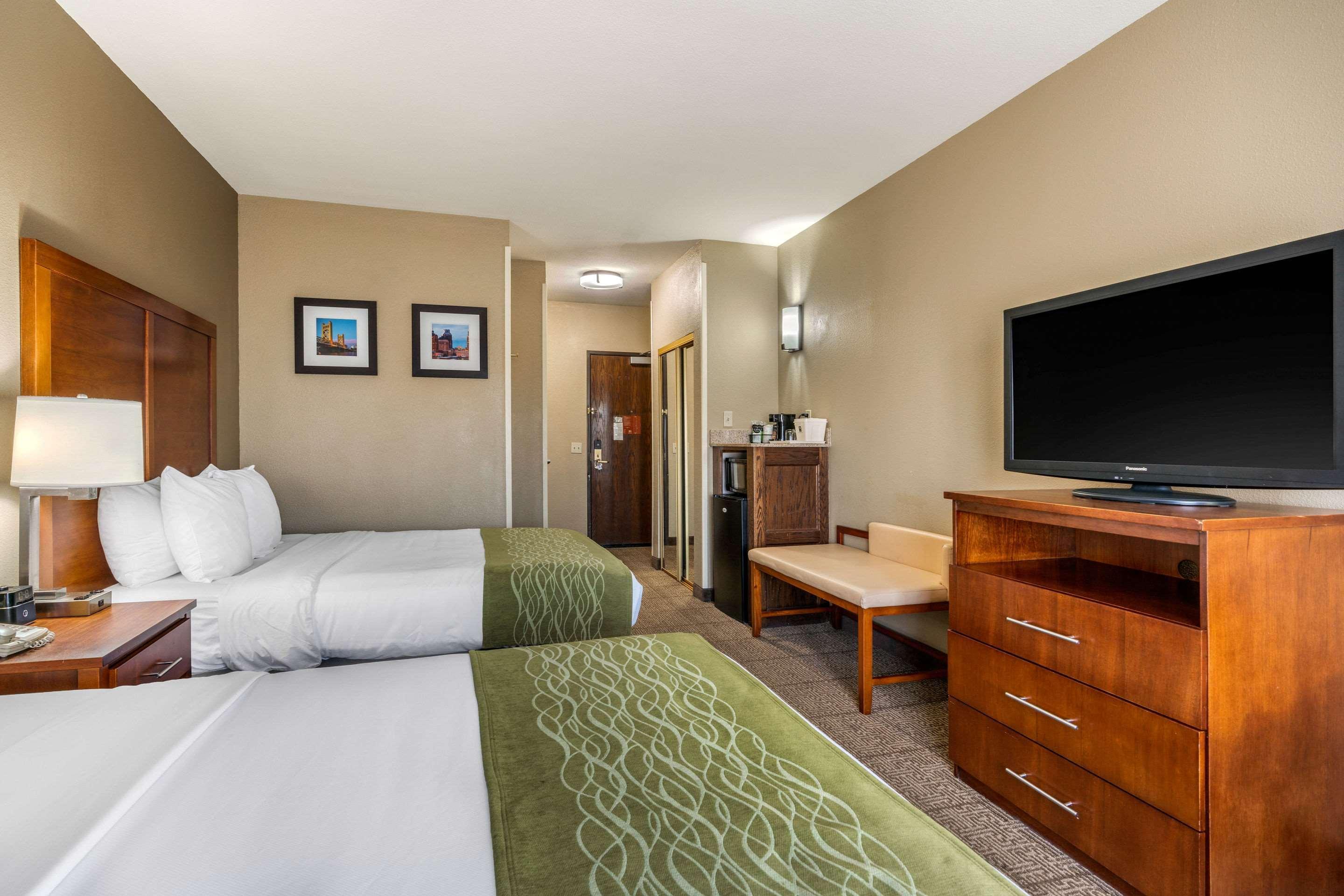 Comfort Inn & Suites Sacramento - University Area Exteriér fotografie