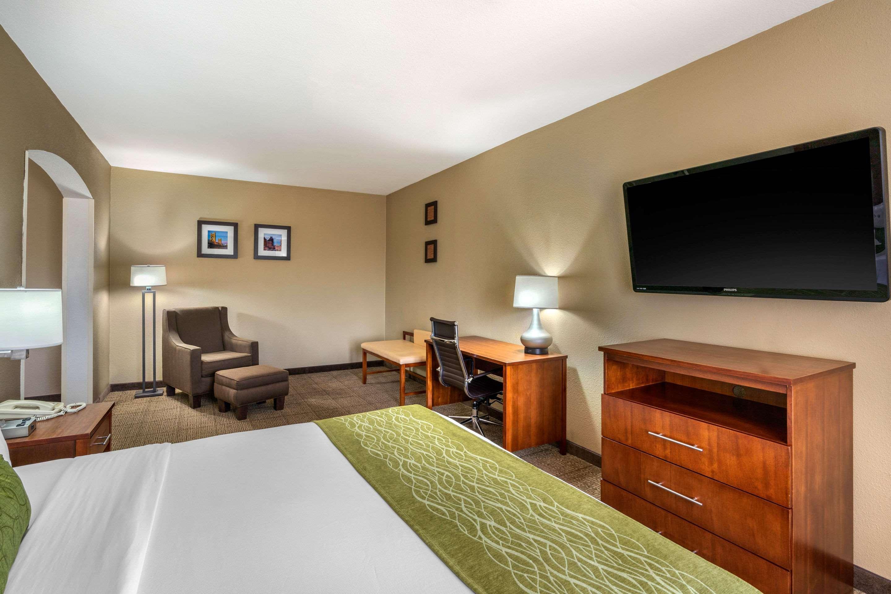 Comfort Inn & Suites Sacramento - University Area Exteriér fotografie