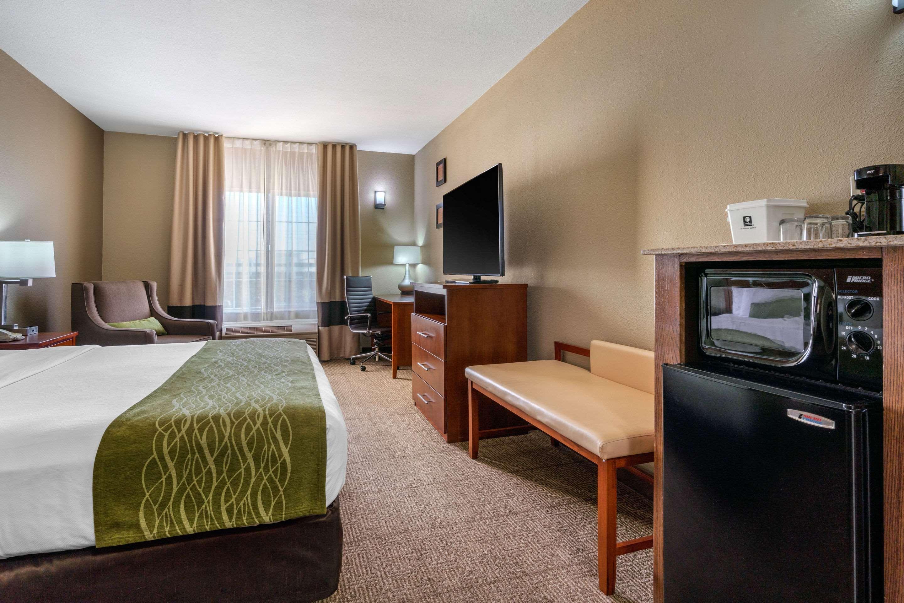 Comfort Inn & Suites Sacramento - University Area Exteriér fotografie