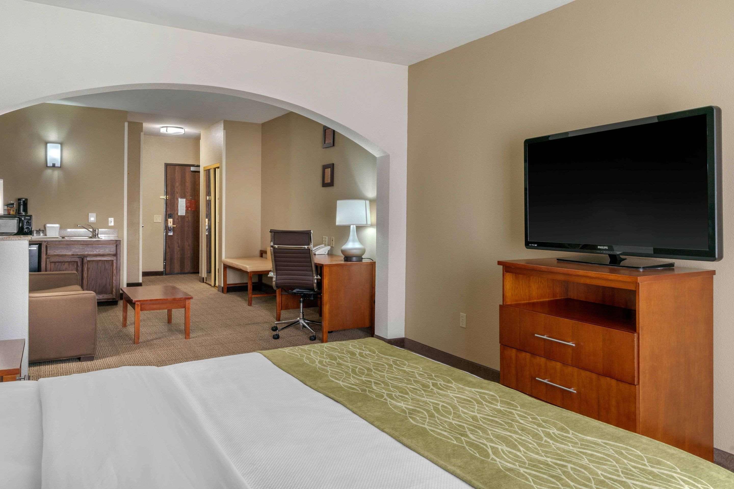 Comfort Inn & Suites Sacramento - University Area Exteriér fotografie