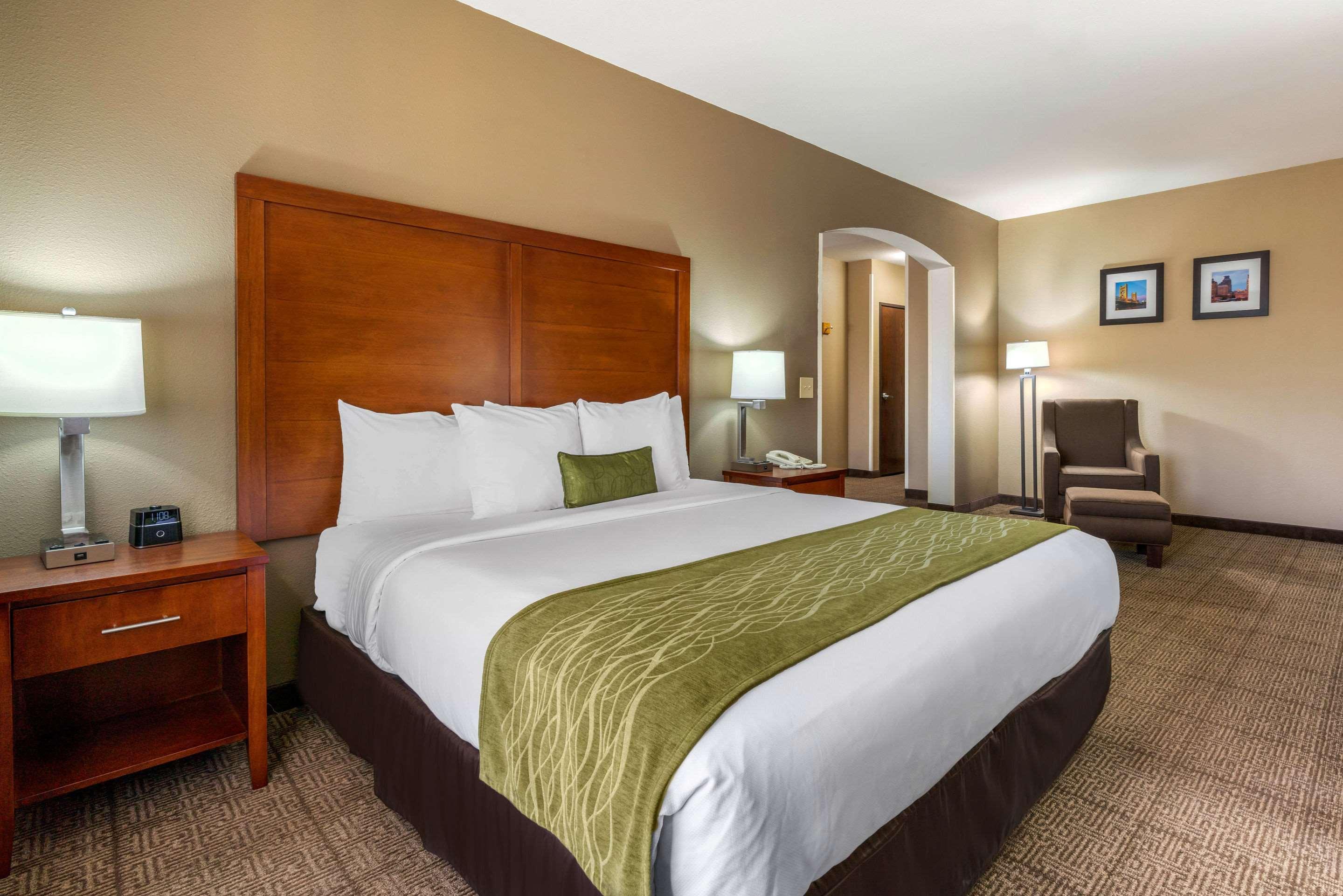 Comfort Inn & Suites Sacramento - University Area Exteriér fotografie