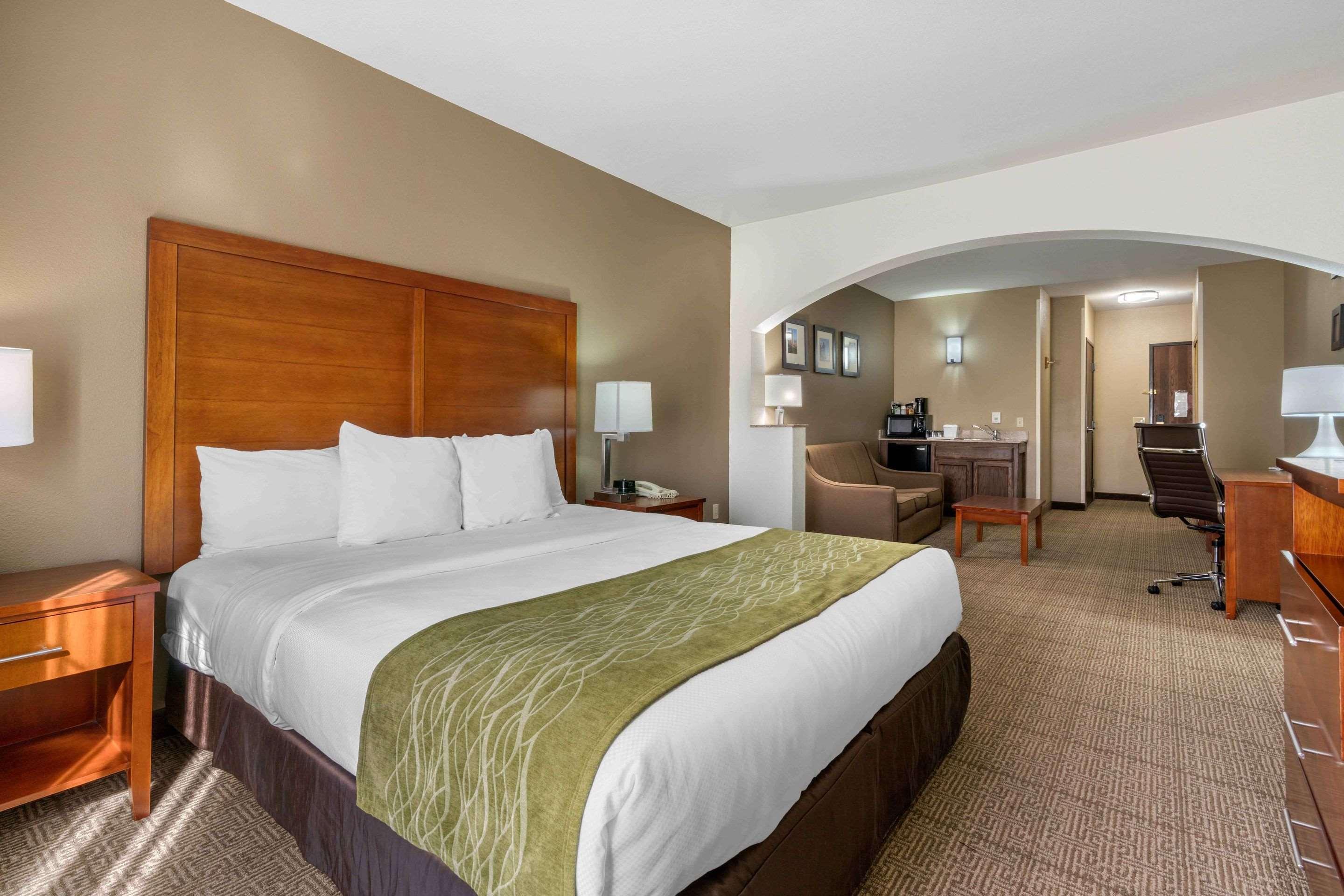 Comfort Inn & Suites Sacramento - University Area Exteriér fotografie