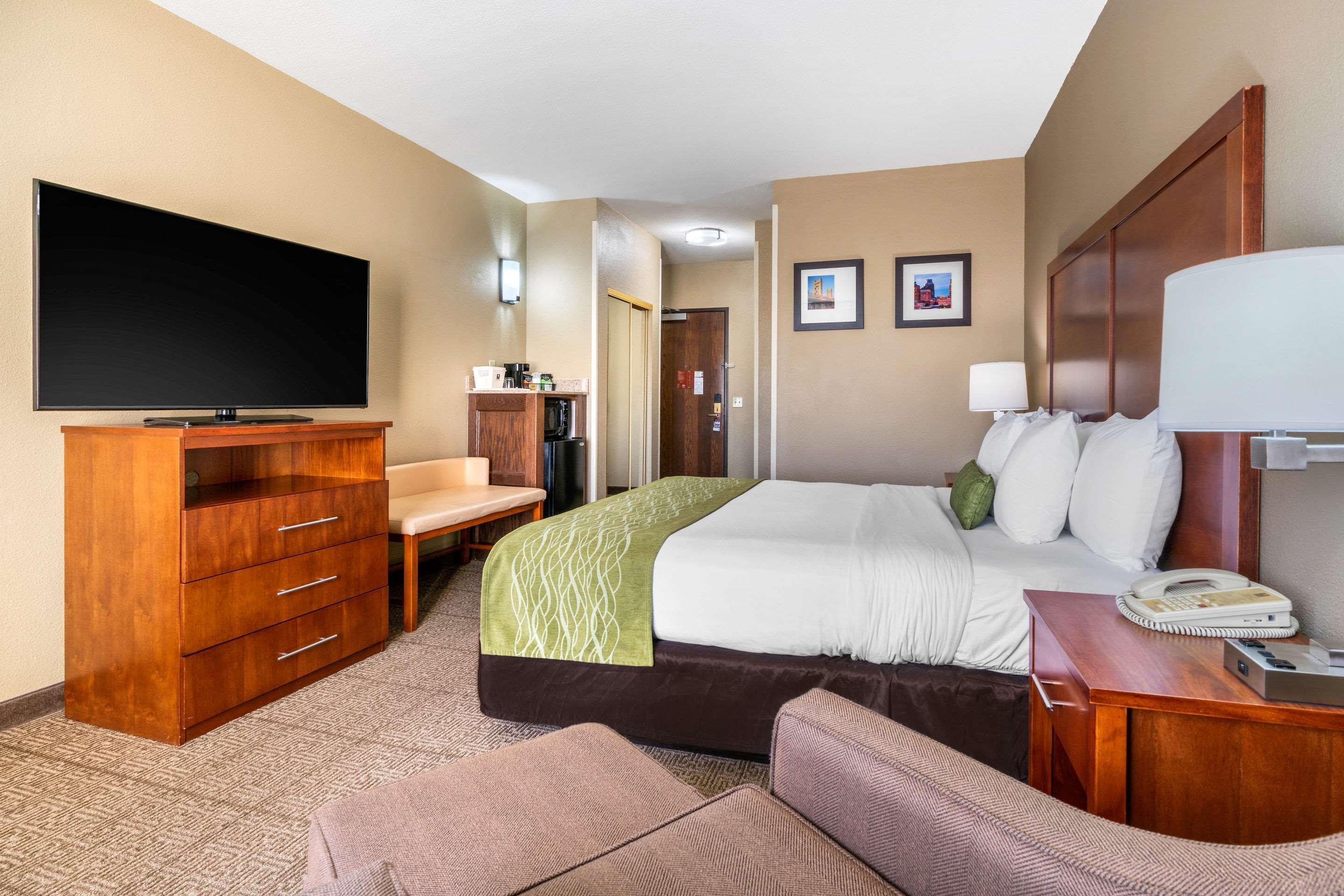 Comfort Inn & Suites Sacramento - University Area Exteriér fotografie