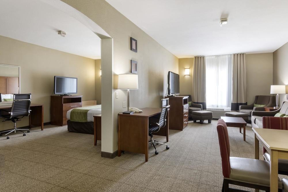Comfort Inn & Suites Sacramento - University Area Exteriér fotografie