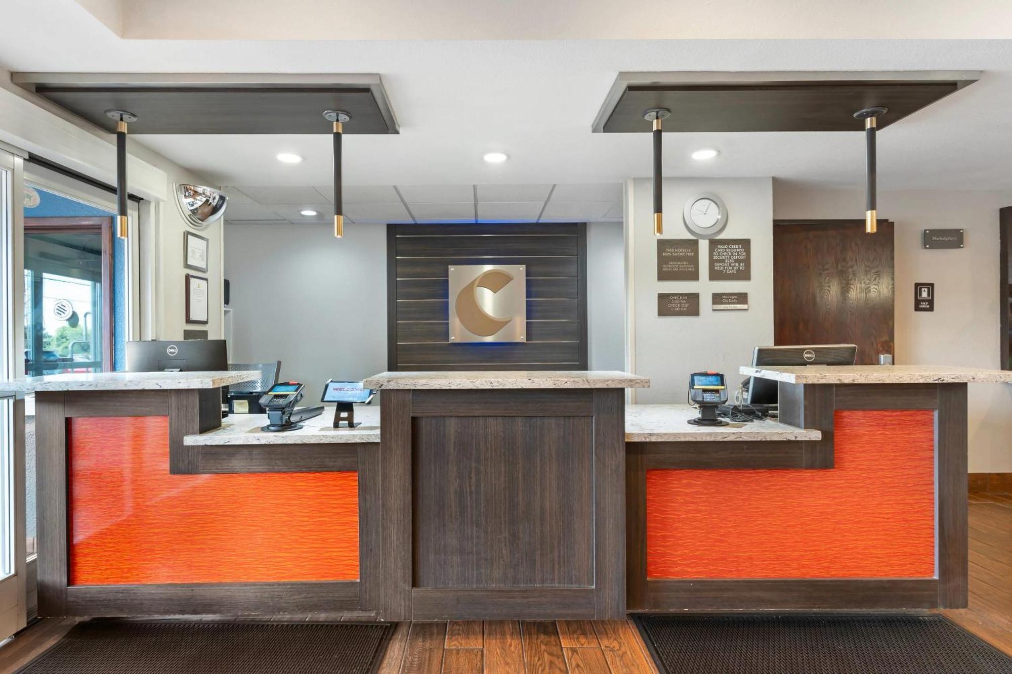 Comfort Inn & Suites Sacramento - University Area Exteriér fotografie